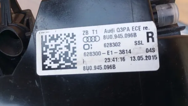 Refletor para-choques traseiro direito Audi Q3 8U OEM 8U0945096B image 4