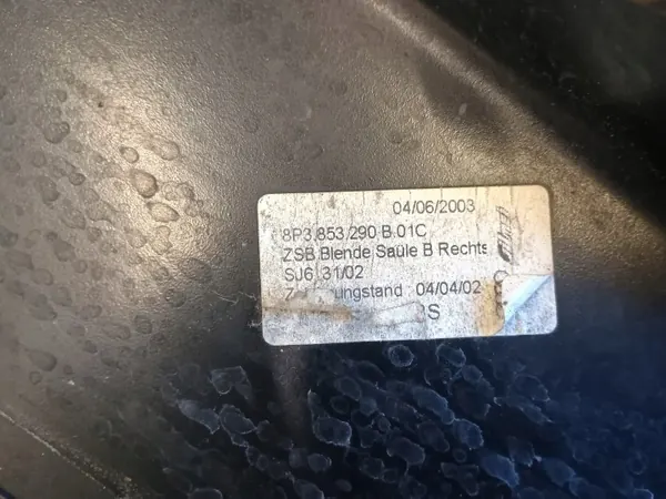 Audi A3 8P oikea pilarisuojus OEM 8P3853290 image 3