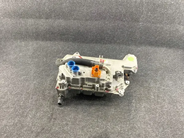 Inversor Peugeot 2008 II OEM 9695463080 - Usado image 2
