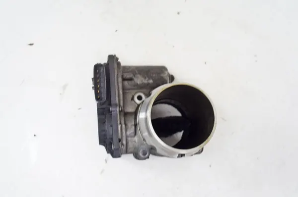 Volvo XC40 D3 2.0d Drosselklappe UK296 image 2