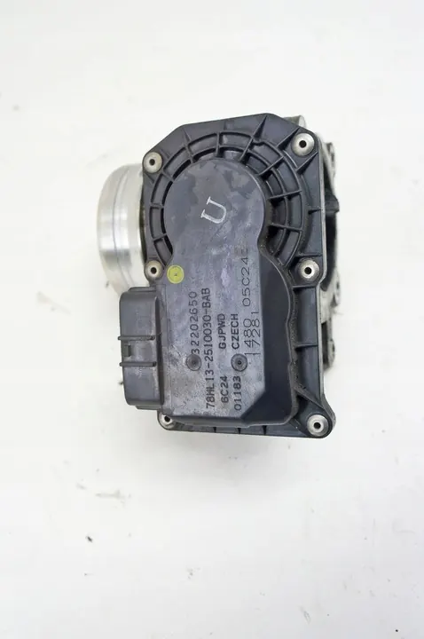 Volvo XC40 D3 2.0d Drosselklappe UK296 image 5