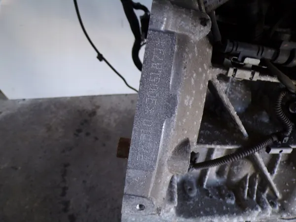 Motor Mercedes OEM 271910 1.6 CGI Usado image 8