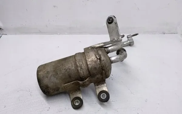 Secador AC Ford Kuga I OEM JUR162391 - Usado image 3