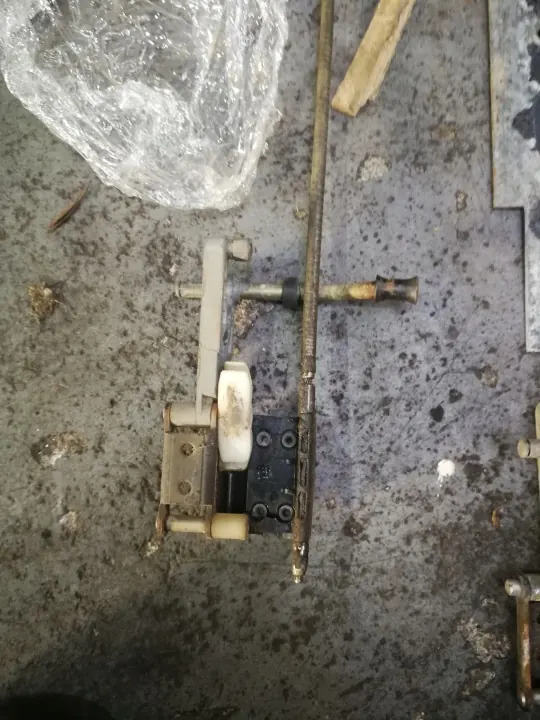 BMW E21 schuifdakmechanisme OEM - Gebruikte staat image 3