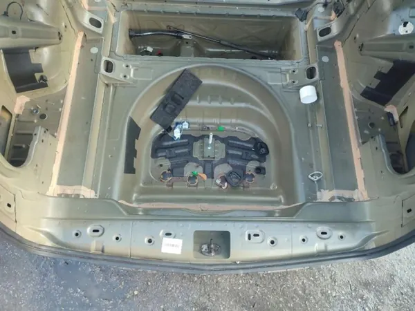 OEM 469979 Takapuskuri Opel Astra K 2015-2019 image 5