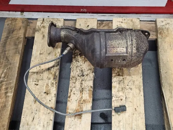 DPF/Catalisador OEM AEL para Mitsubishi Outlander 3 PHEV image 2