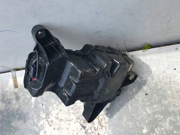 Citroen Tanque AdBlue OEM P1012340.Kolumb Usado image 9
