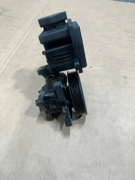 Servostyrningspump Mercedes SL R230 0024668601 image 5