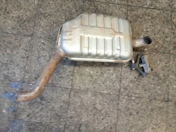 Audi A4 S4 B6 einddemper OEM 8e0253811 - Gebruikt image 2