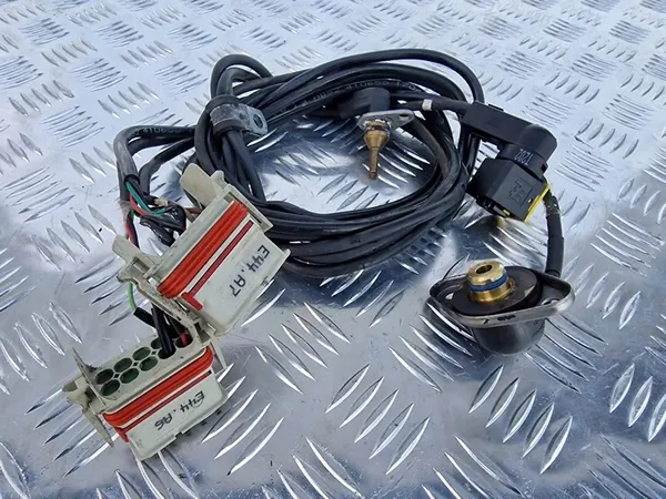 Oil and Coolant Pressure Sensor Scania NTG Euro 6 image 1