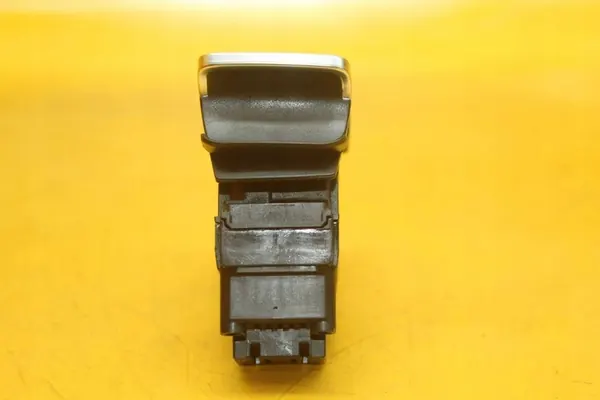 Handbremsenschalter-Taste Auto Hold VW Golf VII image 4