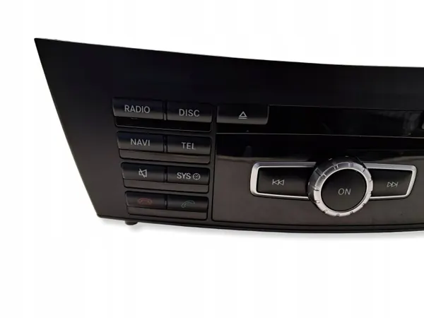 OEM A2049001813 Navigaattororadio Mercedes-Benz C W204 image 3
