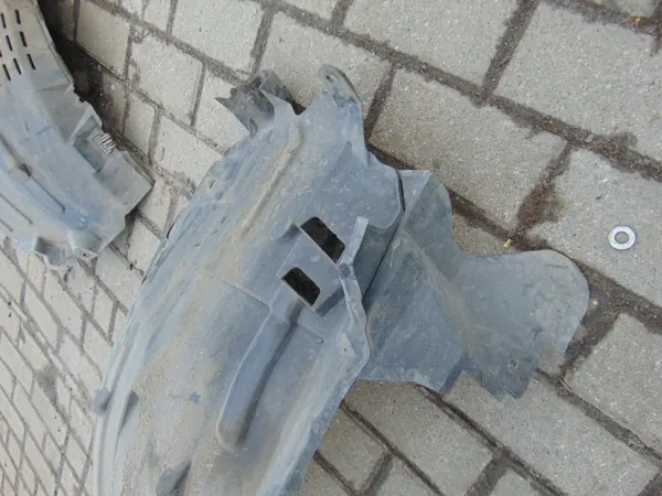 OEM 63844-CL70A Oikea etulokasuoja Infiniti FX35 2003 image 4