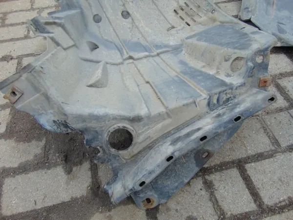 OEM 63844-CL70A Oikea etulokasuoja Infiniti FX35 2003 image 5