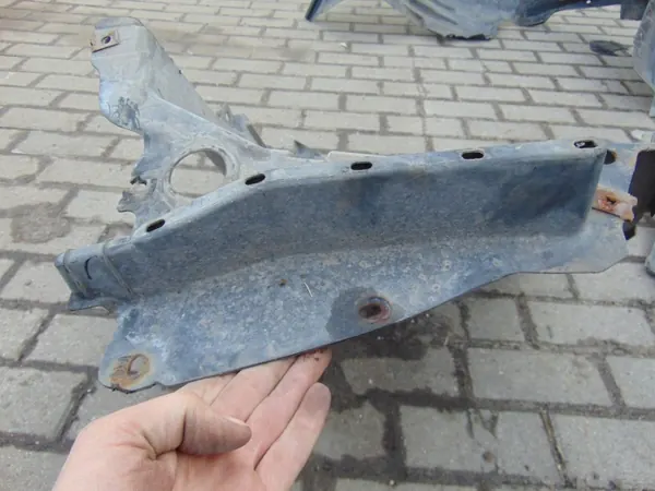 OEM 63844-CL70A Oikea etulokasuoja Infiniti FX35 2003 image 7