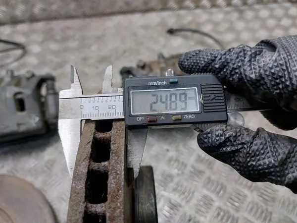 Discos de Freio Dianteiros + Pinças Renault Koleos I 2.0 DCI 456456 image 6