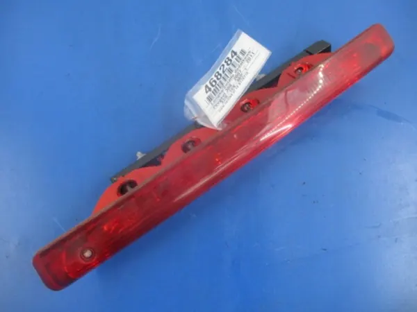 Feu Stop Additionnel Peugeot 308 T7 OEM 9680426580 image 2