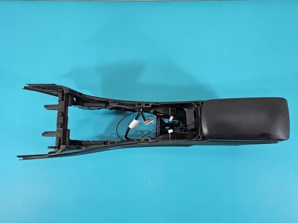 Mercedes-tunnellaskituki OEM A2465402706 Käytetty image 7