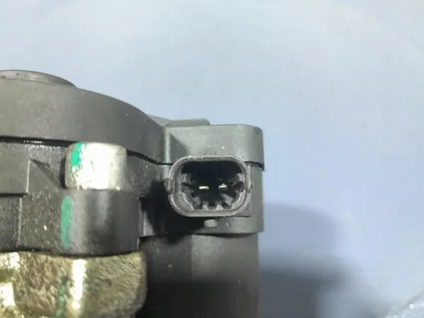 OEM Lochow-327788- Elektrisk bromsok bak höger image 4