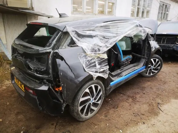 BMW i3 etuovi vasen lukko OEM dot24m19as2 image 8