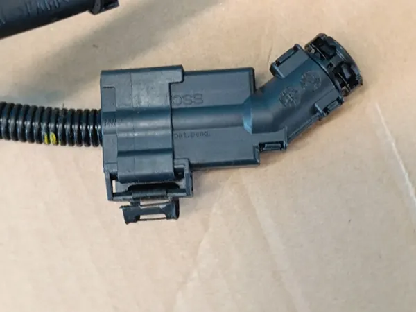 Mangueira AdBlue Skoda OEM 3Q0131983AE - Usado image 7