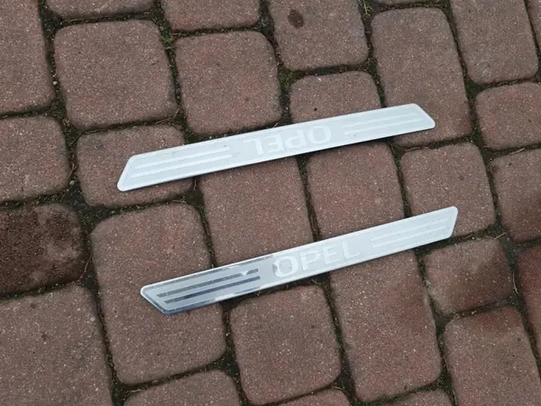 OEM A978 Chrom-Türschwellerleiste für Opel Mokka image 2