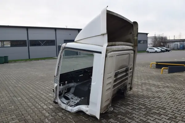 Estrutura cabine dia MAN TGL TGM - Peça OEM usada image 3