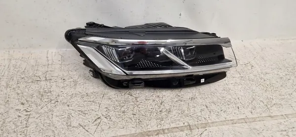 VW Touareg III 3 761 Full LED Farol Direito 2018-2023 image 2