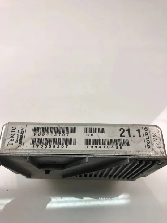 Computadora Transmisión Volvo OEM 22587018 Usado image 4