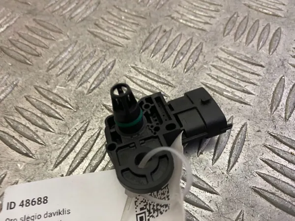 Volvo XC90 2018 Lufttryckssensor OEM 31405341 image 4