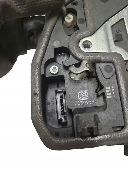 Höger Dörrlås BMW 3 (E90) 7059968 image 3