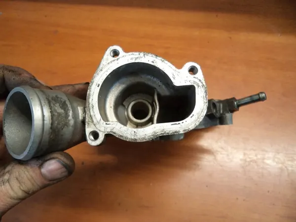 SKF VKPC 85310 Vattenpump image 4