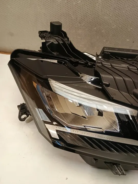 PEUGEOT 308 III 2021- LED REFLECTOR RECHTS 9839286180 image 2