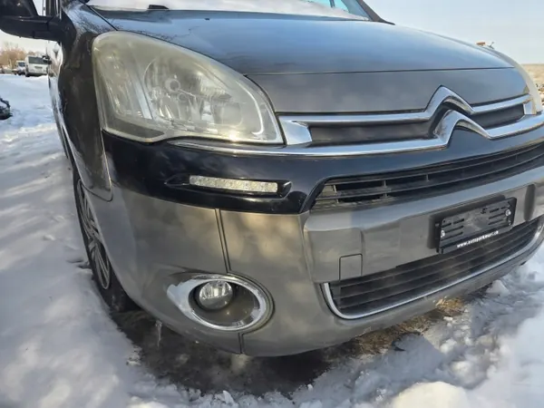Etupää KPL PRZOD BERLINGO - Käytetty Citroen OE image 6