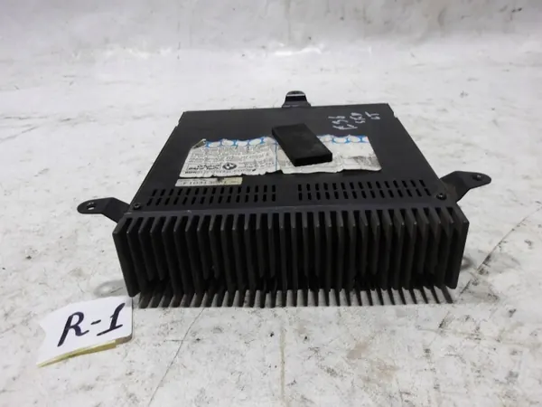 Amplificateur Audio OEM 1393442 pour BMW E36 image 2