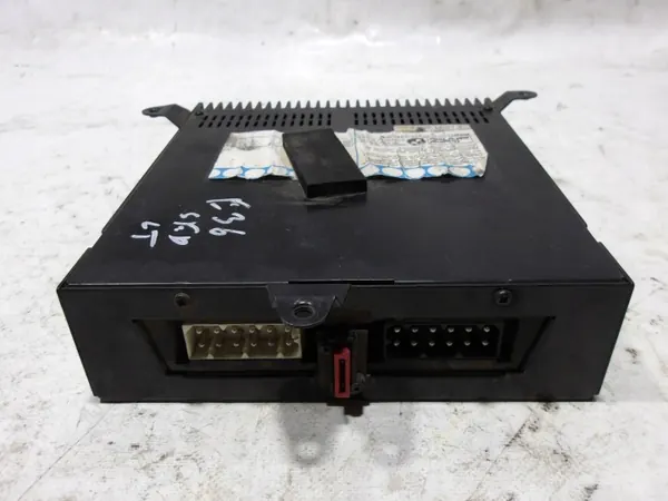 Amplificateur Audio OEM 1393442 pour BMW E36 image 4