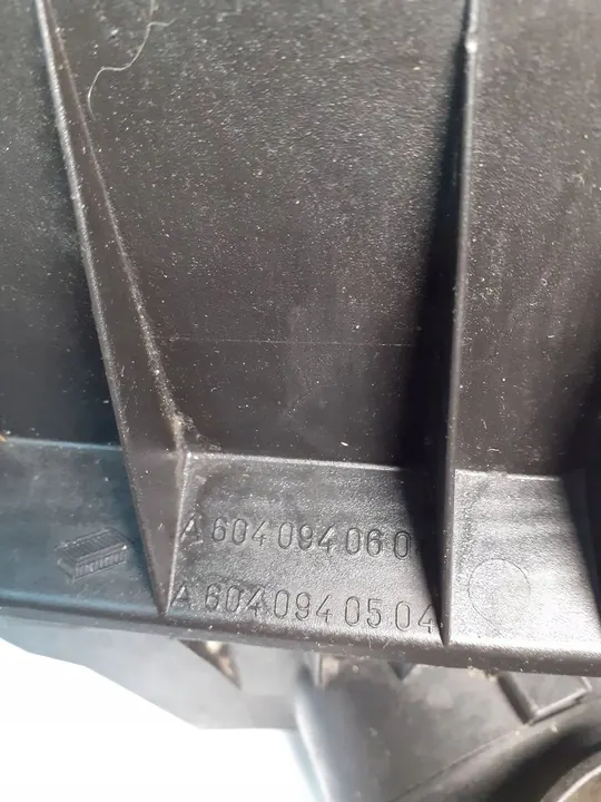 Ilmansuodattimen kotelo Mercedes-Benz E W210 A6040940604 image 9