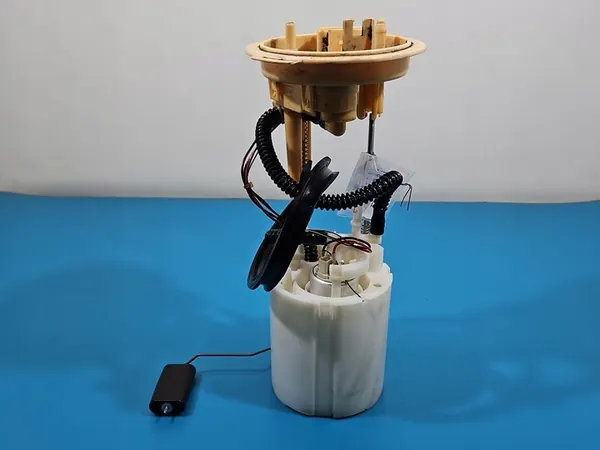 Polttoainepumppu VW Tiguan I 07- 2.0D 5PIN image 6