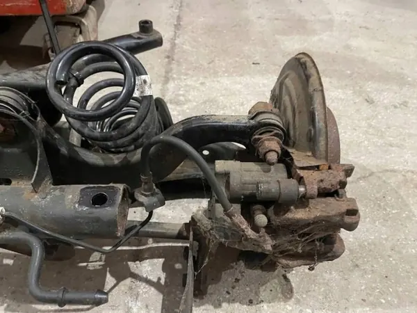 Viga suspensión OEM 5Q0505315H para VW Golf VII image 4