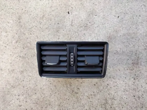 OEM 3V0819203A bakre luftventilgaller för Skoda Superb III image 2