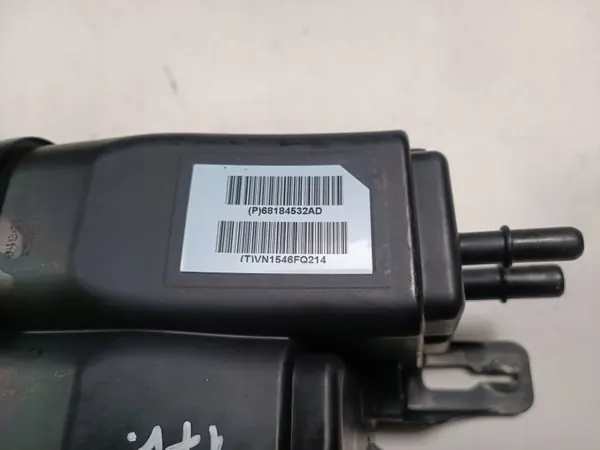 Filtre à charbon vapeur essence OEM 68184532AD Chrysler image 5