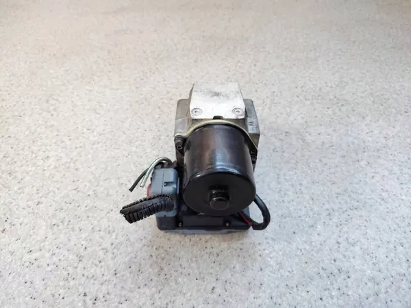 ABS-rempomp Controller OEM AOP38658 voor Opel image 2