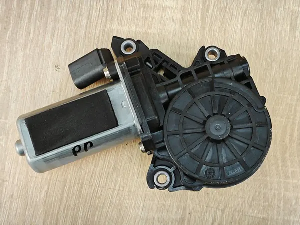 Door Pull Motor Right Front Audi A7 C7 4G8837004 image 2