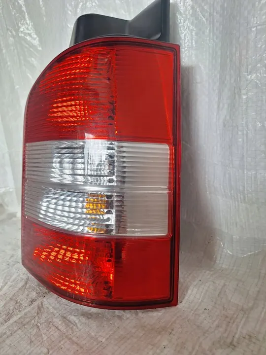 VW T5 Transporter Luz Trasera Derecha image 2