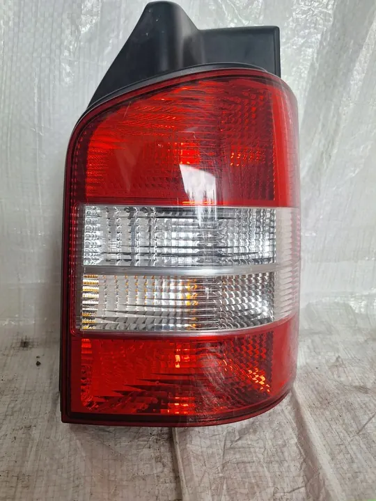 VW T5 Transporter Luz Trasera Derecha image 3