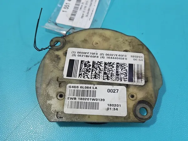 Tampa de cobertura de distribuição Jaguar XE X760 2.0D OEM G4D3-6L084-LA image 2