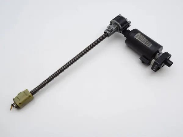 Moteur de siège avant gauche Jaguar S-Type OEM DRC91078 image 4