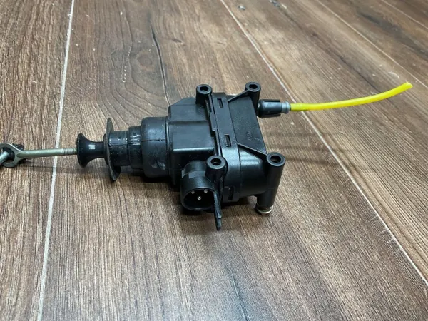 Mercedes-Benz dörrlåsaktuator OEM A1248002175 image 6