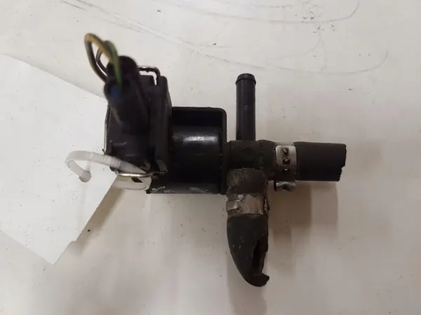 Válvula de vácuo OEM 058906283F para VW Audi Seat 1.8T image 2