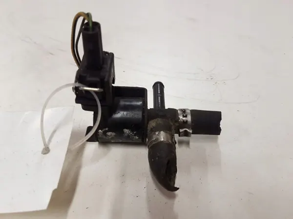 Válvula de vácuo OEM 058906283F para VW Audi Seat 1.8T image 6